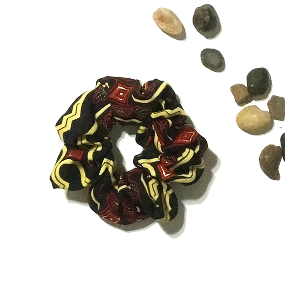 Single Batik Scrunchies - Picture 1 of 1